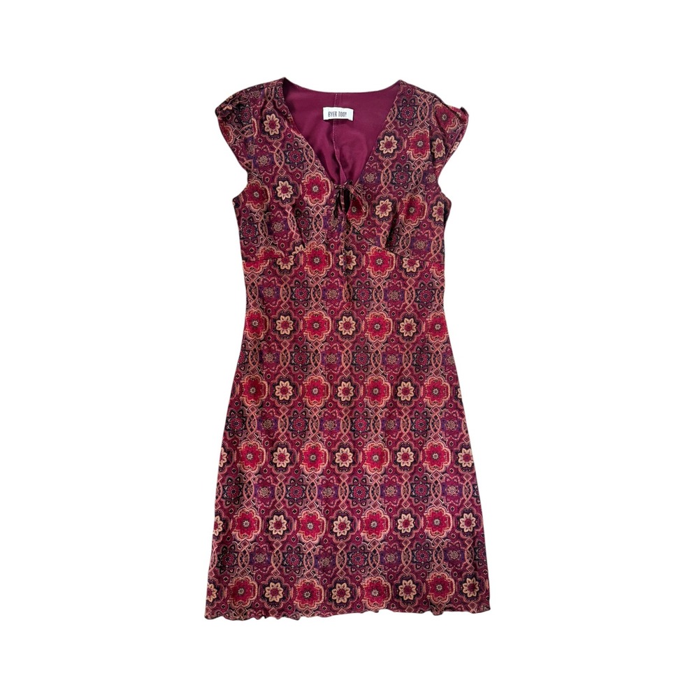 Byer Too Vintage Red Purple Medallion Print V-Neck Cap Sleeve Sheath Dress